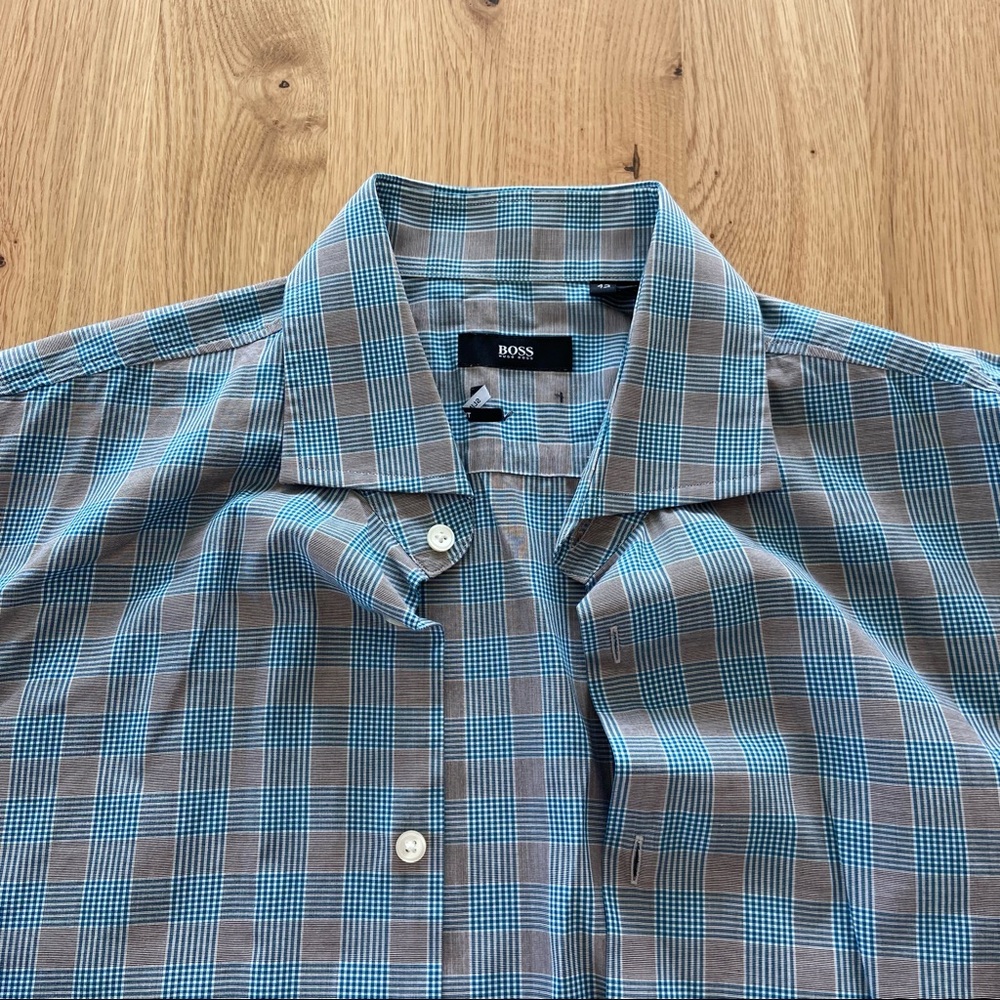 Hugo Boss Plaid Button-Down - Picture 2 of 9